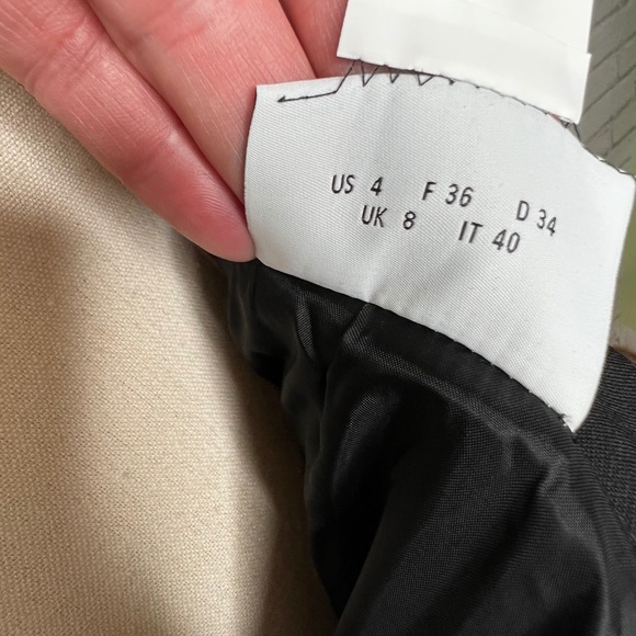 NWT Akris Punto Black A-Line Skirt with Black Embellishments, Size 4 - Picture 5 of 10